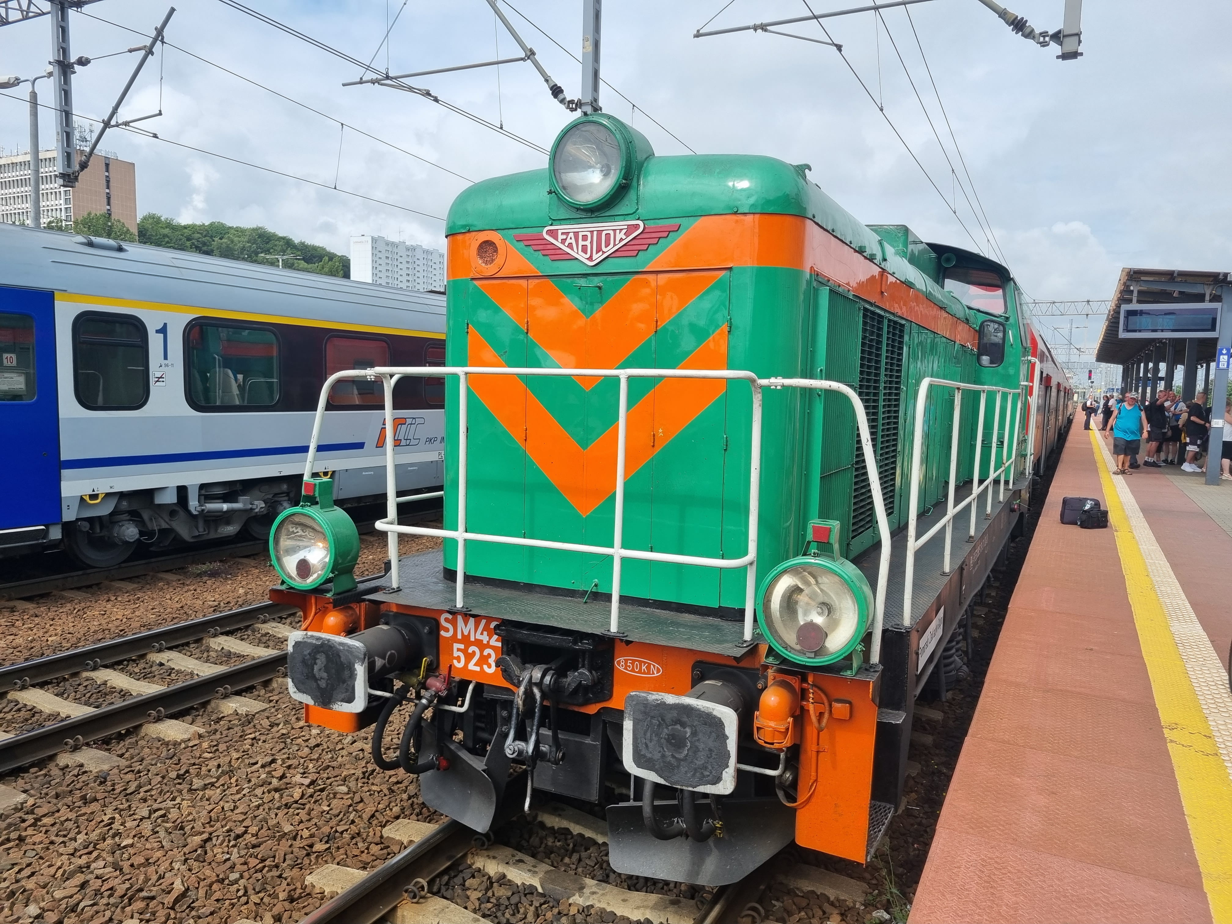 SM42