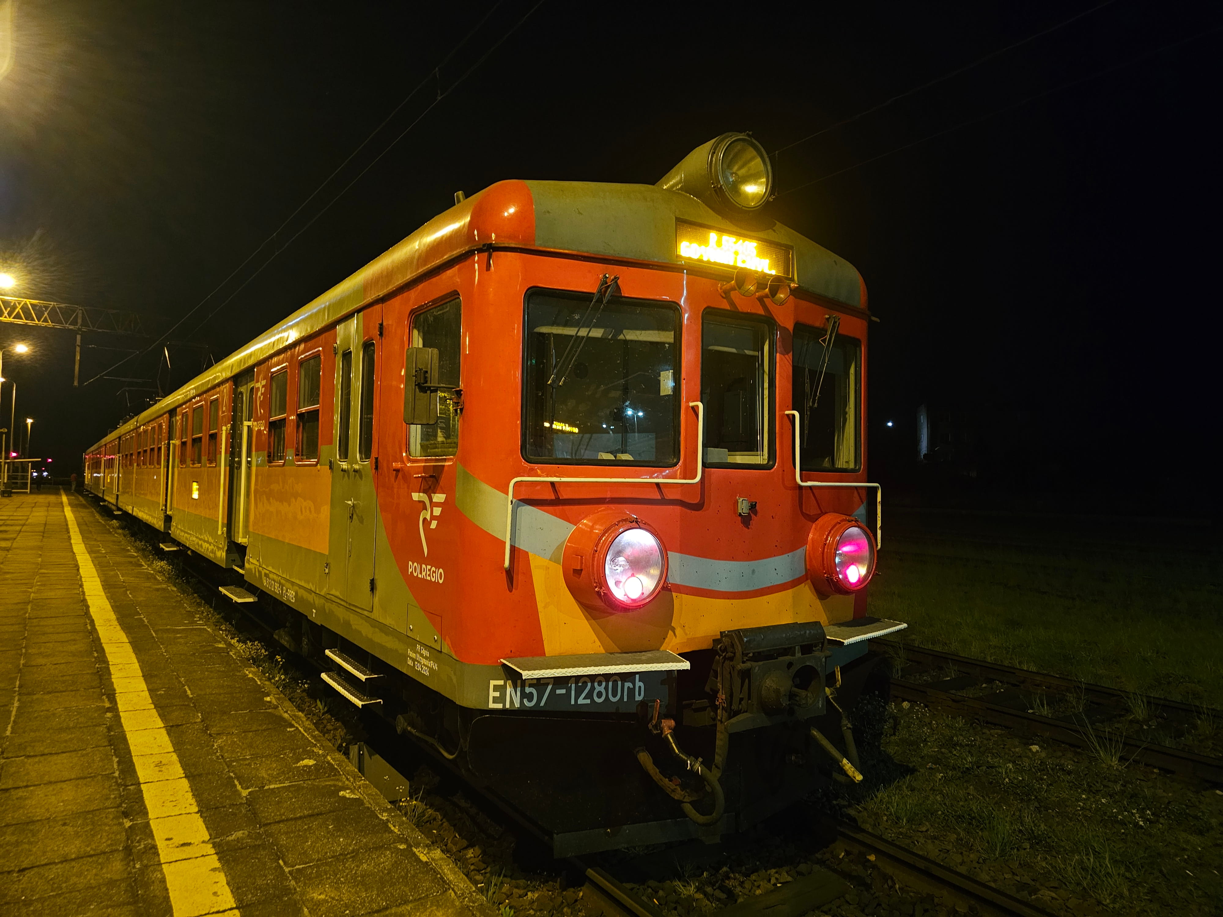 EN57