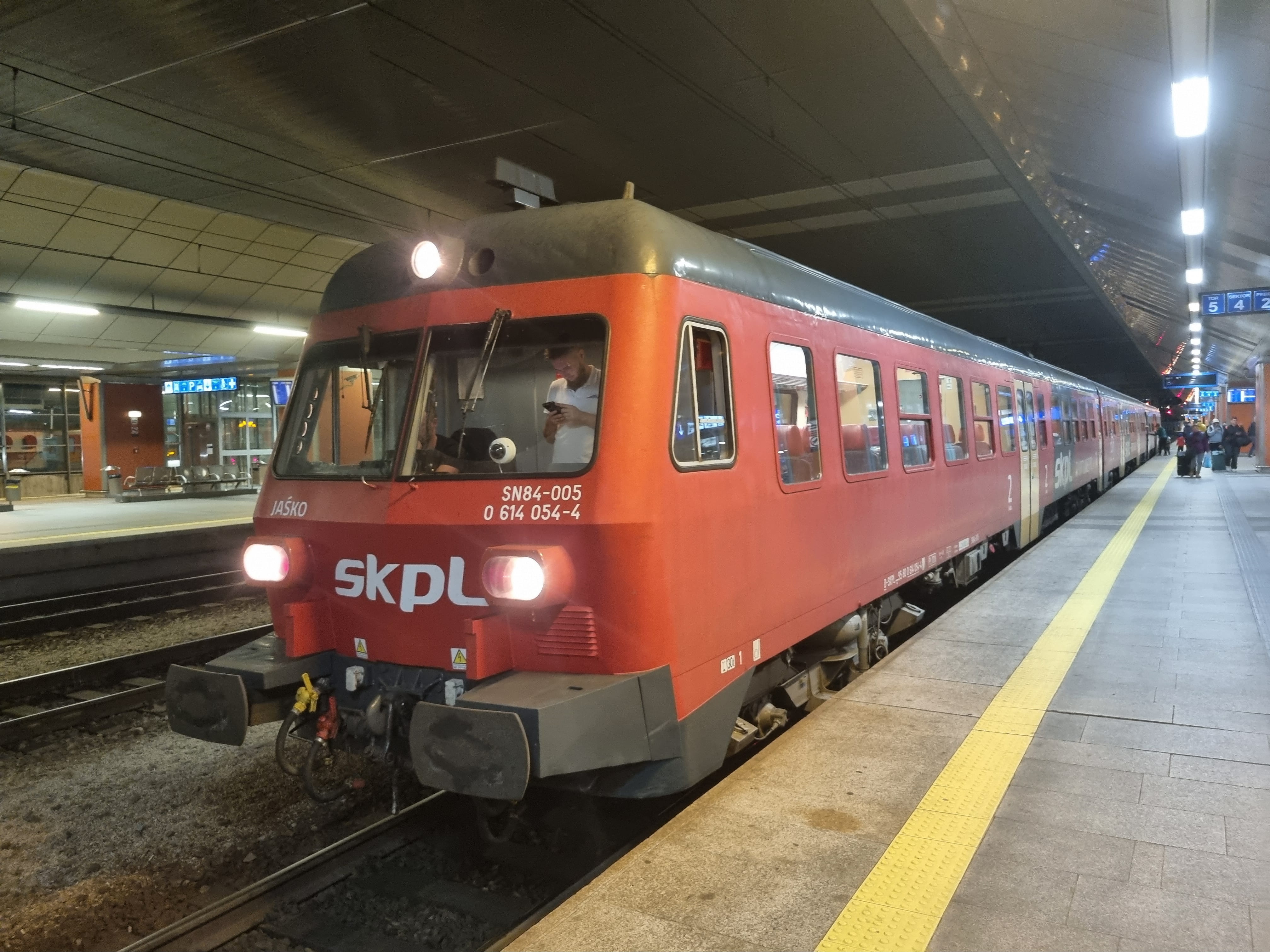SN84